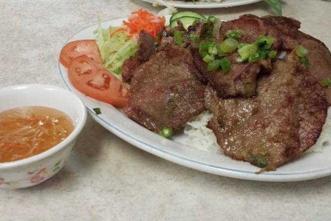 76. Grilled Beef with Rice 烤牛肉飯
